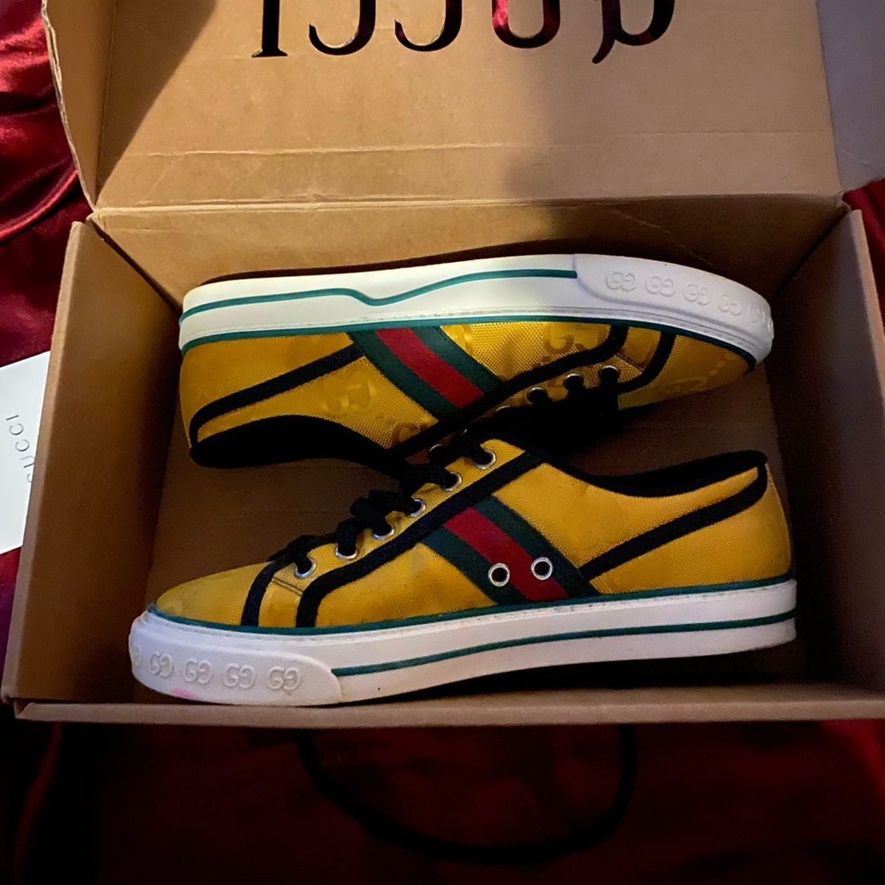 Authentic Gucci tennis shoes